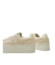 TOMMY HILFIGER GREENWICH Plateau-Sneaker aus Wildleder Zeitungspapier - Damenschuhe - 4