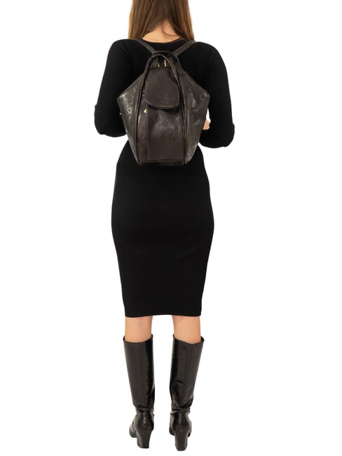 TRIO Rucksack aus Damastleder schwarzer Damast - Damentaschen