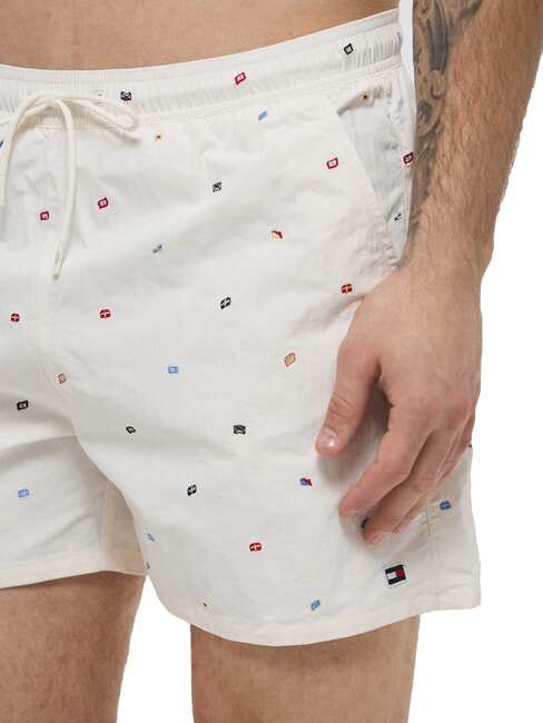 TH Kost&uuml;m mit mikrogemusterten Shorts W&uuml;stenhimmel/Uraltes Wei&szlig; - Herrenbadehosen