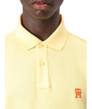 TOMMY HILFIGER TH Kurz&auml;rmeliges Poloshirt mit Monogrammstickerei Zitronengras - Herren-Polo-Shirts/Herren-Polo-Shirt/Herrenpoloshirt/Herrenpoloshirts - 3