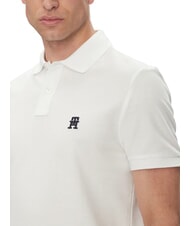 TOMMY HILFIGER TH Kurz&auml;rmeliges Poloshirt mit Monogrammstickerei Wei&szlig; - Herren-Polo-Shirts/Herren-Polo-Shirt/Herrenpoloshirt/Herrenpoloshirts - 3