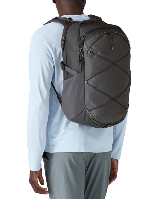 REFUGIO 30L 15-Zoll-Laptop-Rucksack Schwarz - Rucks&auml;cke f&uuml;r Schule &amp; Freizeit