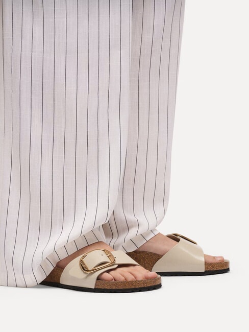 MADRID BIG BUCKLE Ledersandalen Glanzauster - Damenschuhe