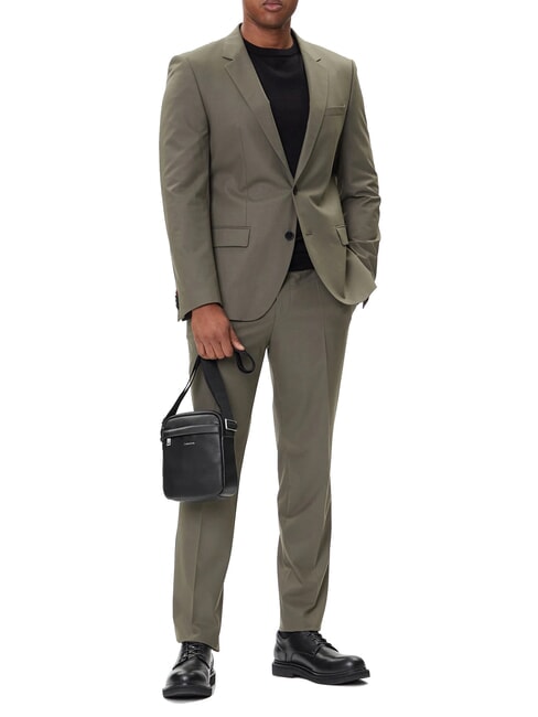 RAISED LOGO Umh&auml;ngetasche auf Schwarz - Umh&auml;ngetaschen Herren