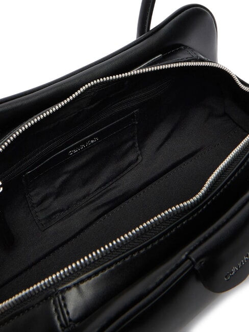 EMBOSSED LOGO BUSINE Umh&auml;ngetasche auf Schwarz - Damentaschen