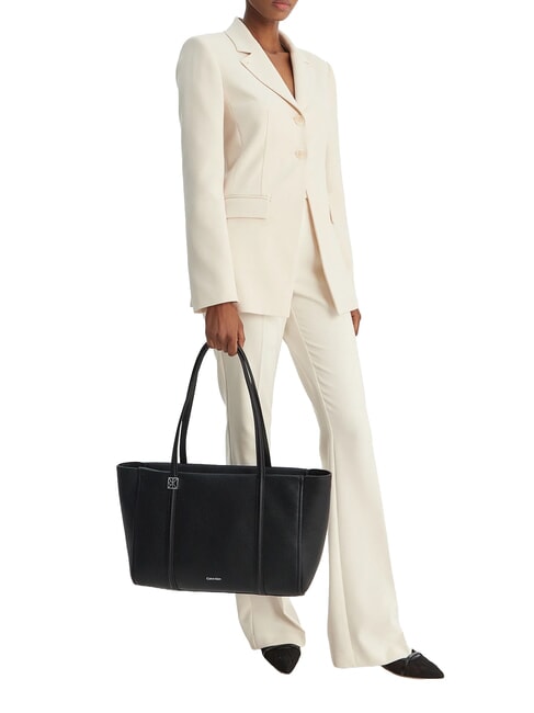 HARDWARE EMBLEM PEBB Einkaufstasche auf Schwarz - Damentaschen