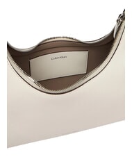 CALVIN KLEIN EMBOSSED LOGO Umh&auml;ngetasche, mit Schultergurt Wei&szlig;es Steinkraut - Damentaschen - 5