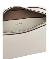 CALVIN KLEIN EMBOSSED LOGO Mini-Umh&auml;ngetasche Wei&szlig;es Steinkraut - Damentaschen - 5