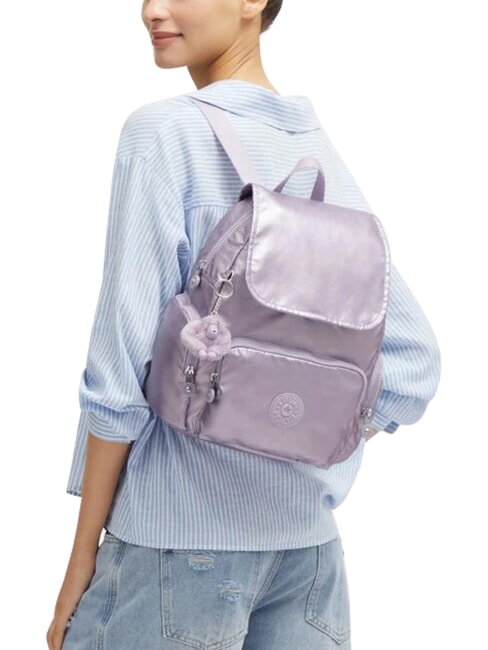 CITY ZIP Rucksack mit Klappe Hellviolett - Damentaschen