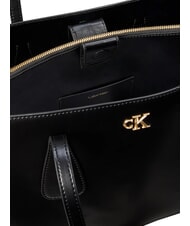 CALVIN KLEIN CK MEDIUM  Die Schultertasche auf Schwarz - Damentaschen - 4