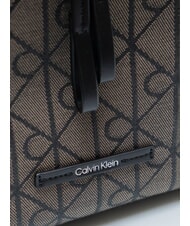 CALVIN KLEIN EMBLEM AOP Rucksack mit Innentasche Lotus Beige / Schwarz AOP - Damentaschen - 3