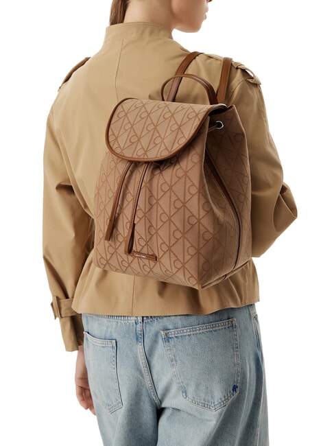 EMBLEM AOP Rucksack mit Innentasche Maisstroh/tbd aop jqd - Damentaschen