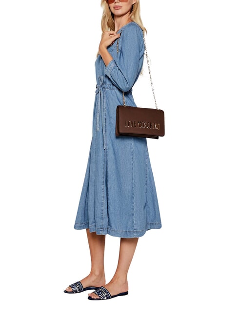 BOLD LOVE Schultertasche mit Kette Kastanie - Damentaschen
