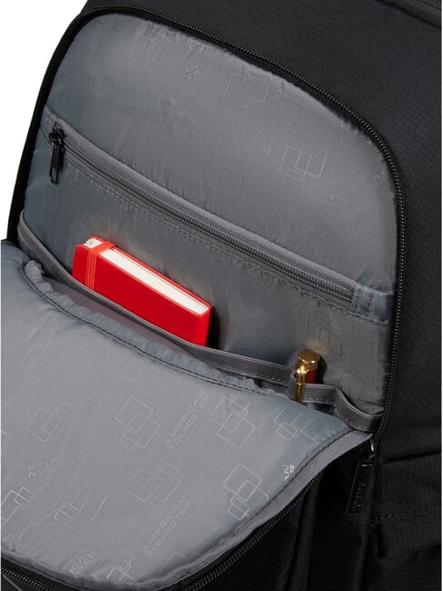 AT WORK NXT Reiserucksack, 14-Zoll-Laptopfach SCHWARZ - Rucks&auml;cke f&uuml;r Schule &amp; Freizeit
