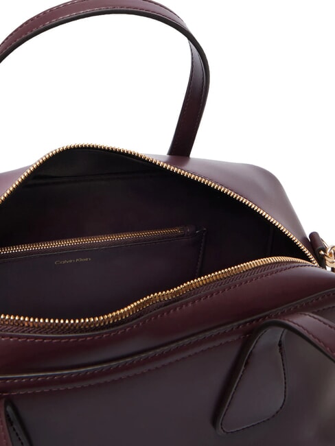 CK MEDIUM Handtasche mit Schulterriemen Fudge - Damentaschen