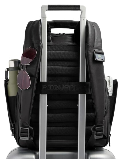 W143 Reiserucksack und 14-Zoll-Laptophalterung Schwarz - Rucks&auml;cke f&uuml;r Schule &amp; Freizeit